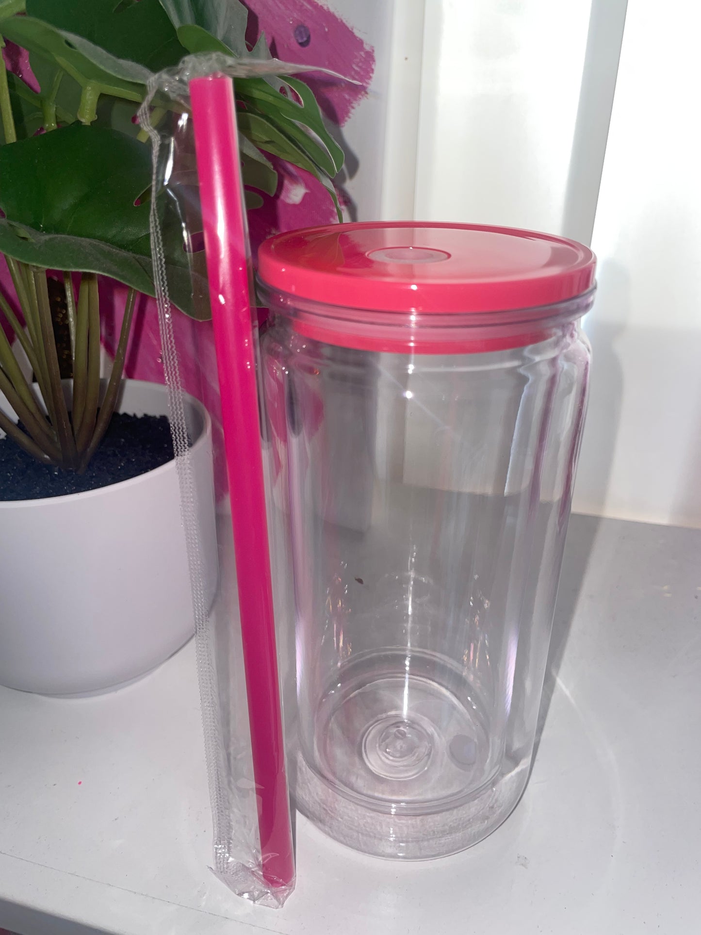 16oz with colored lid/straw