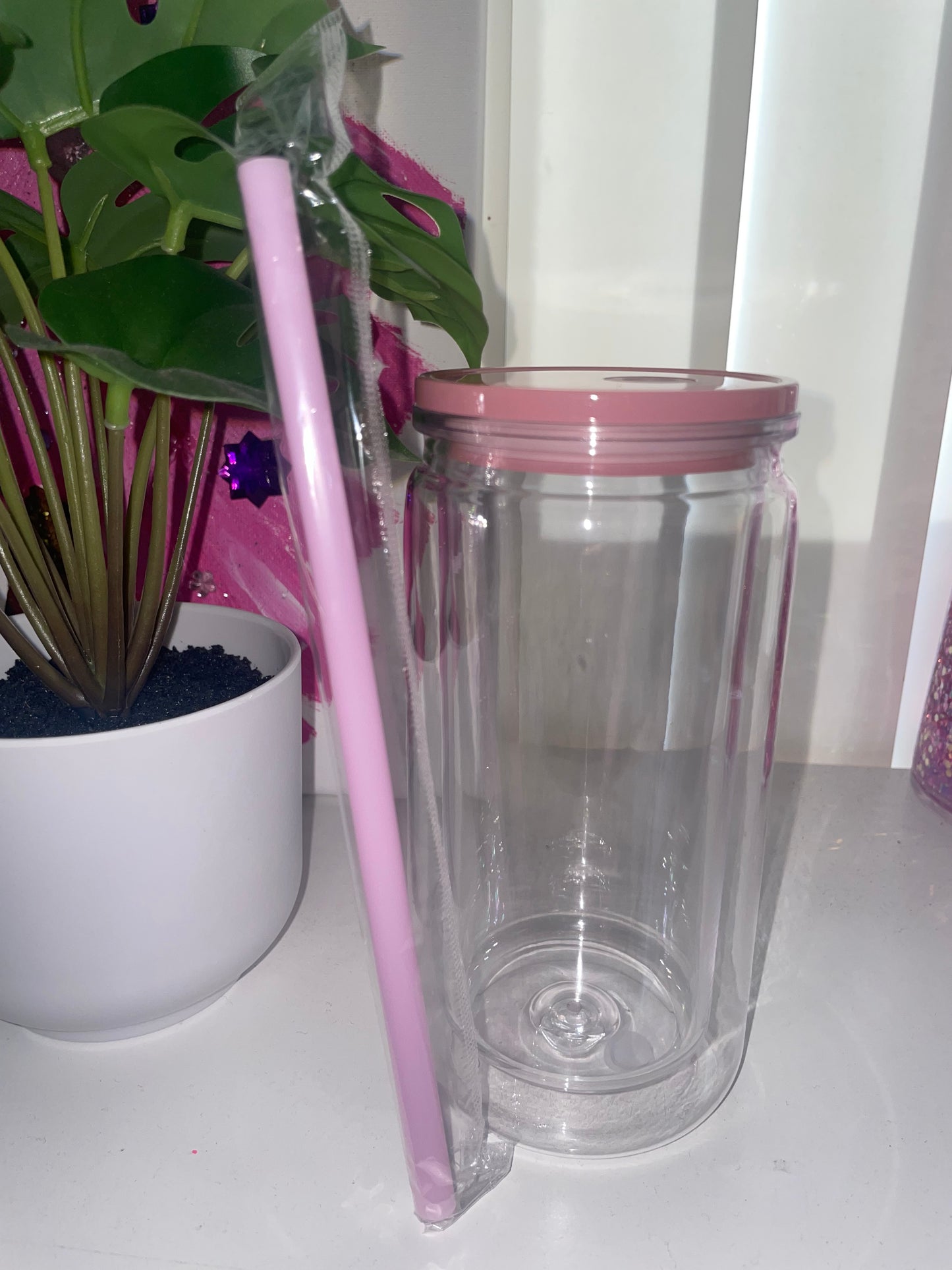 16oz with colored lid/straw